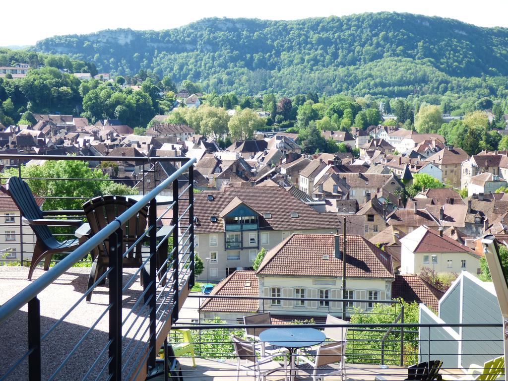 Bed and Breakfast La Colline Aux Yeux Doubs Бом-ле-Дам Экстерьер фото